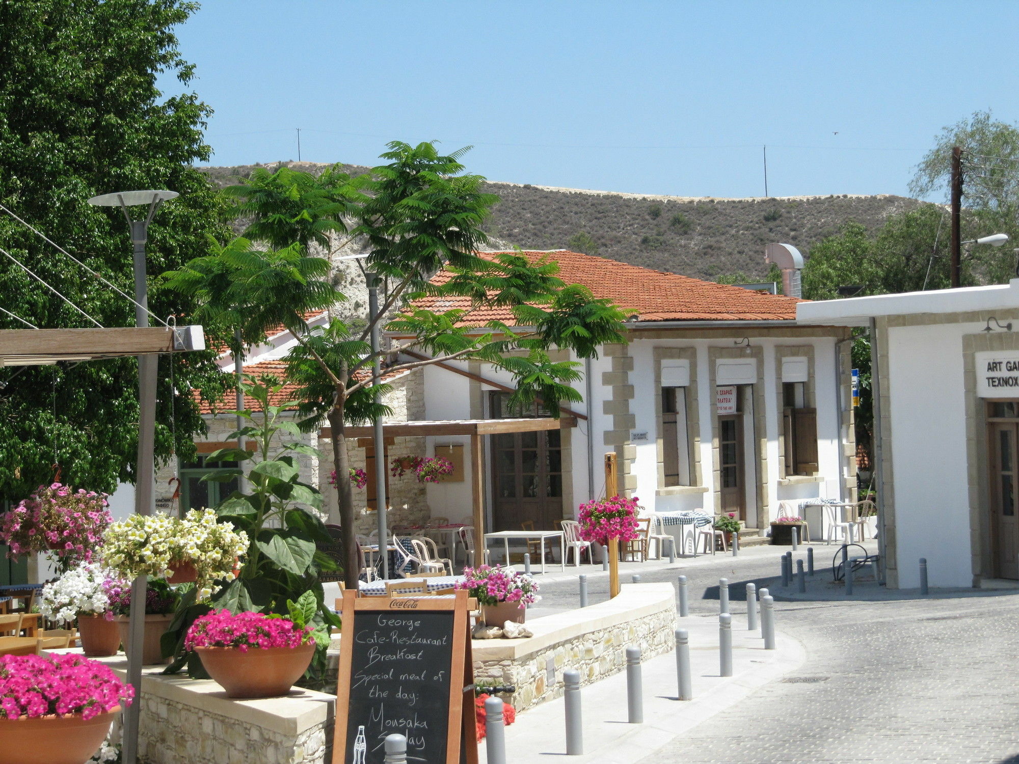 Stratos Artdeco House Hotel Kalavasos Exterior photo